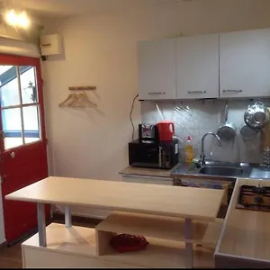 Studio Maison Jardin Métro , Villejuif France