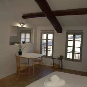 Noa - Mont Piete Intramuros - , Avignon France